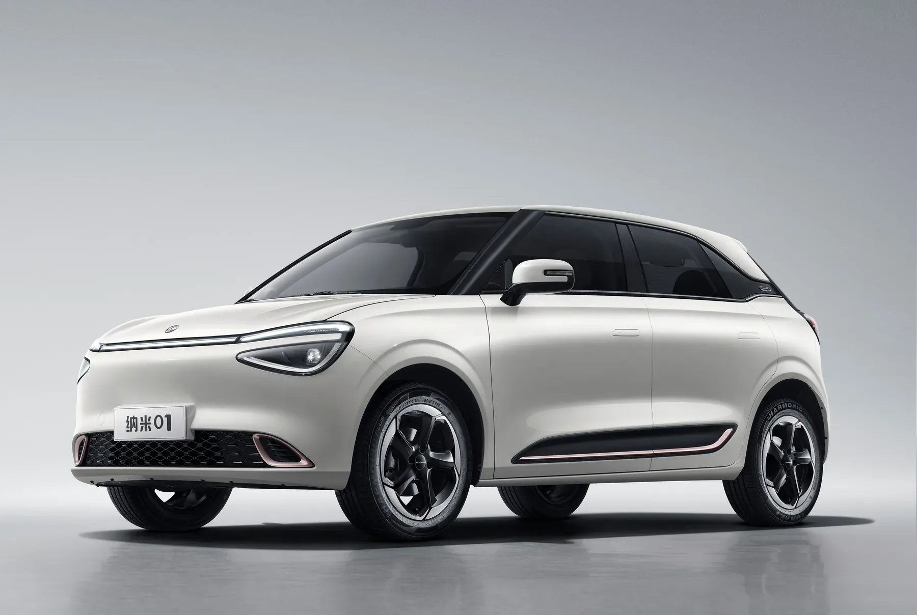 Dongfeng Box – zunanjost