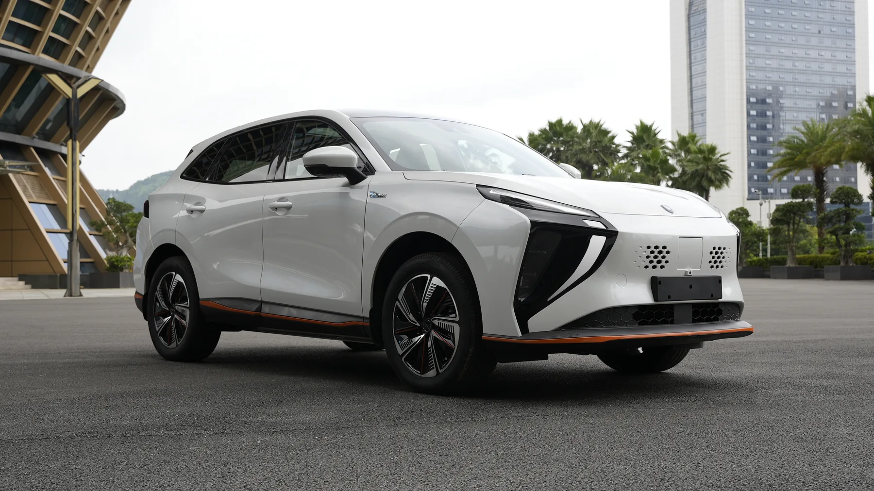 Forthing T5 Friday EV – Bočno