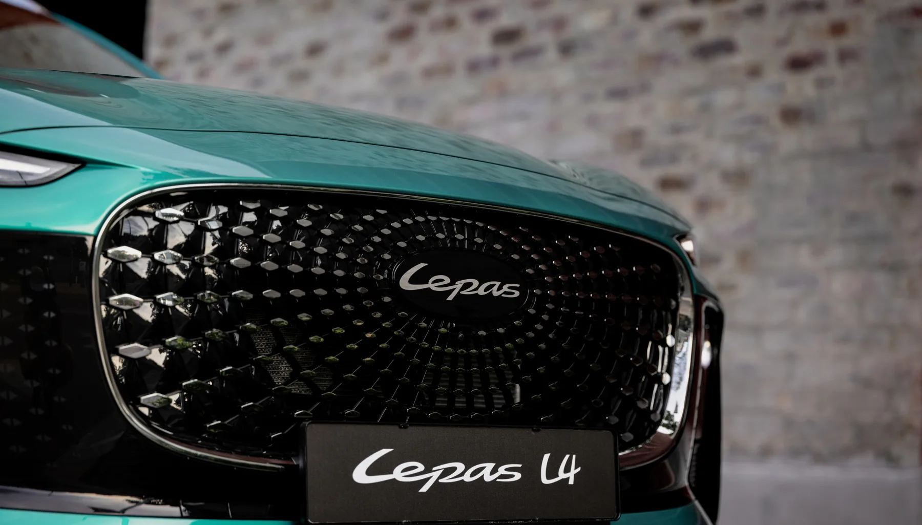 LEPAS L4 – Diamantna maska