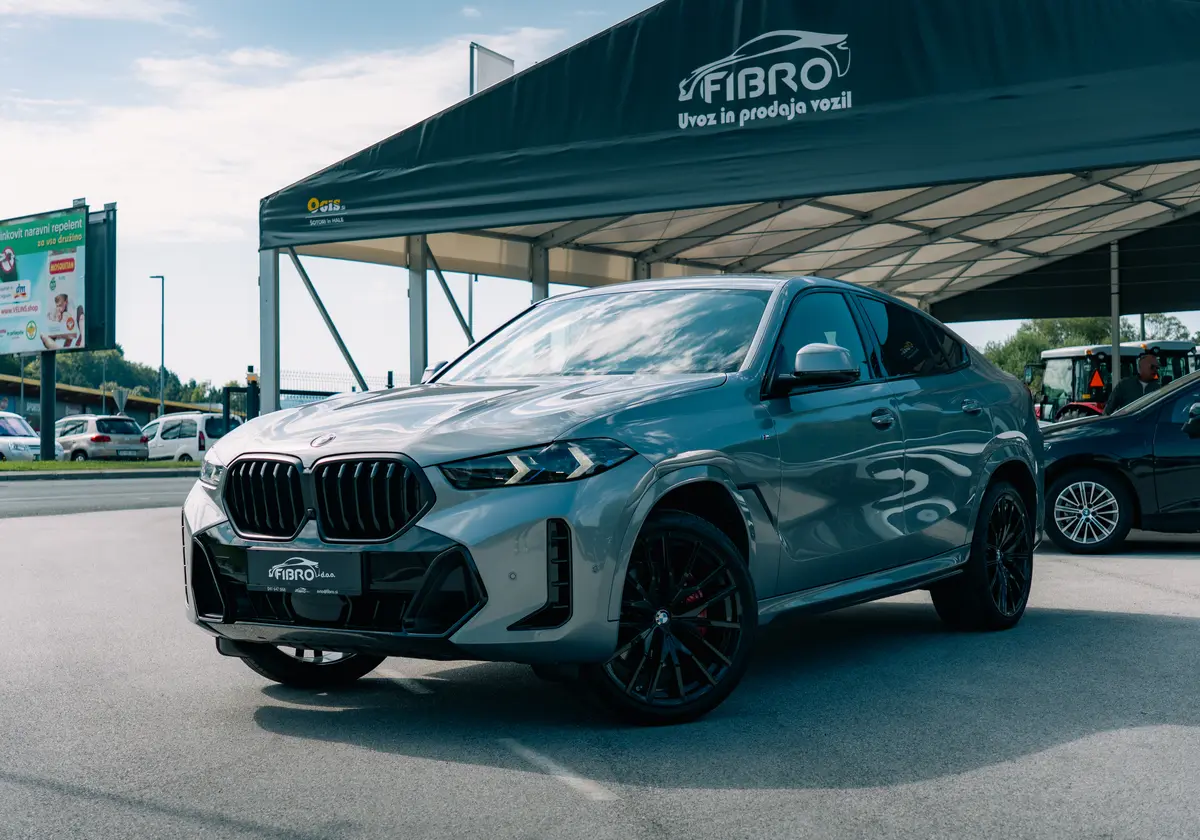 BMW X6, uvožen pri Fibro